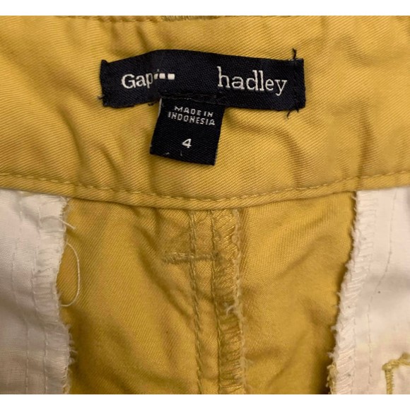 The Gap Hadley Short Shorts Yellow Gold  EUC Not a Spot on Them Summer EUC Sze 4 - Picture 3 of 3